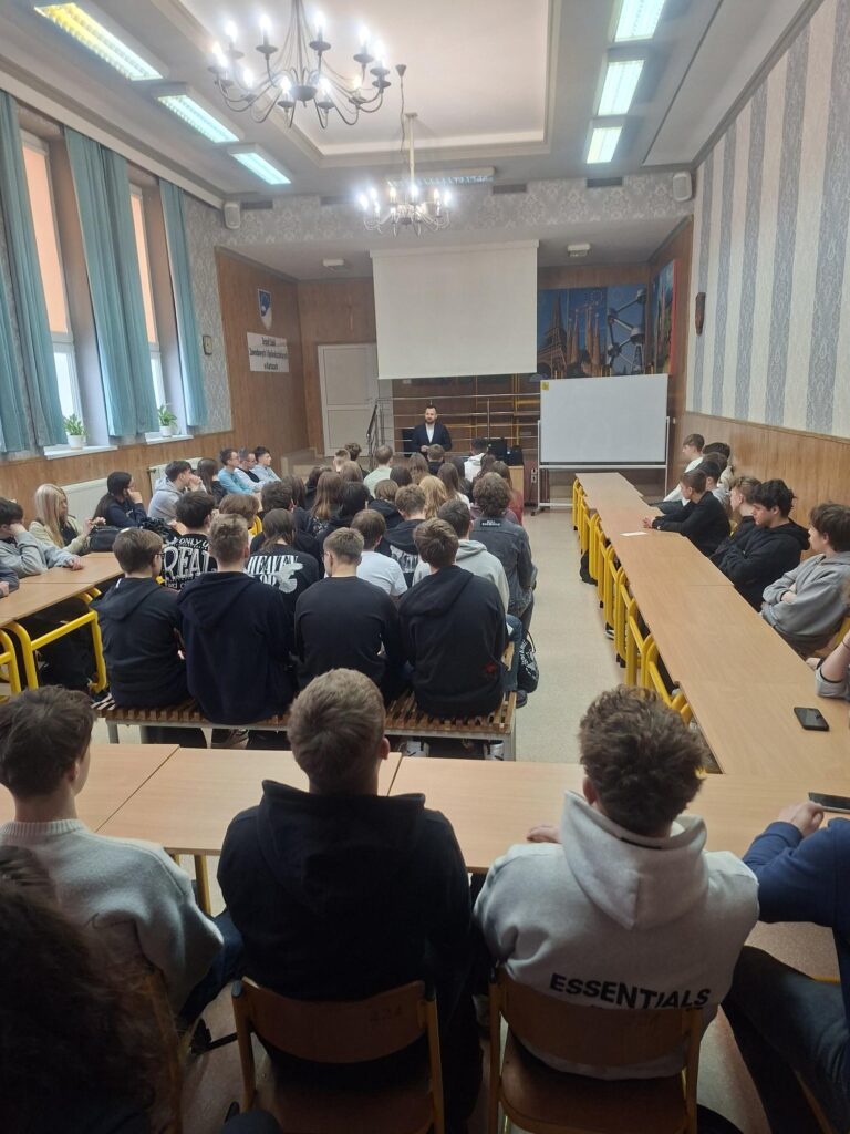 Szkolenie z dr Patrykiem Kaczmarkiem, na temat systemu bankowego w Polsce oraz Giełdy Papierów Wartościowych.