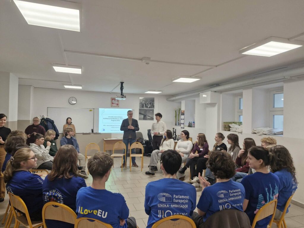 Uczestnicy warsztatów dla Młodszych Ambasadorów w dniu 3.12.2025r. w Gdyni