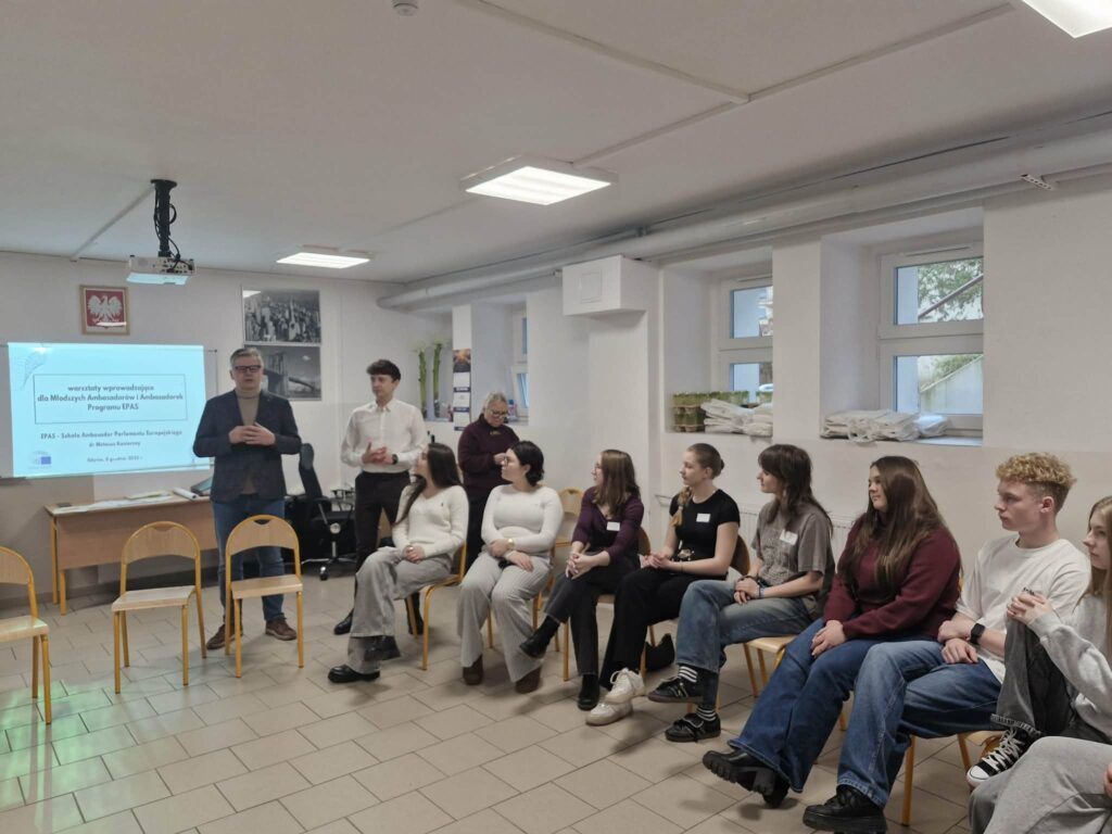 Uczestnicy warsztatów dla Młodszych Ambasadorów w dniu 3.12.2025r. w Gdyni