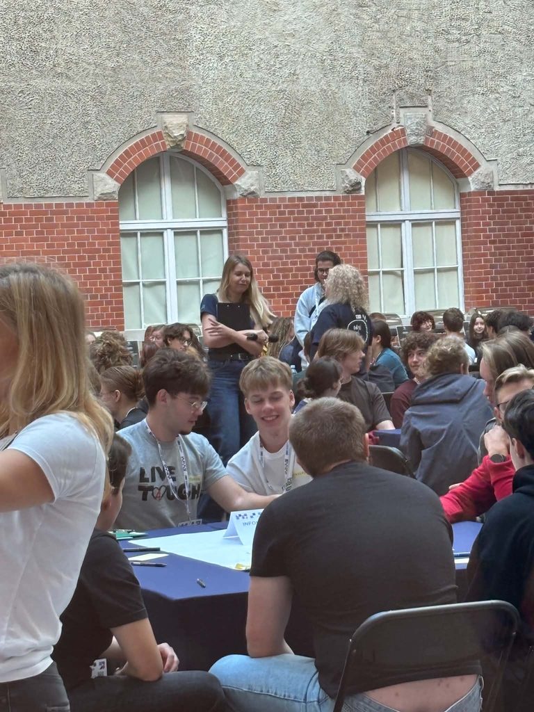 Uczniowie na warsztatach coachingowo-integracyjnych